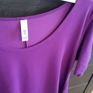 Lularoe Perfect T GUC! Size Large
